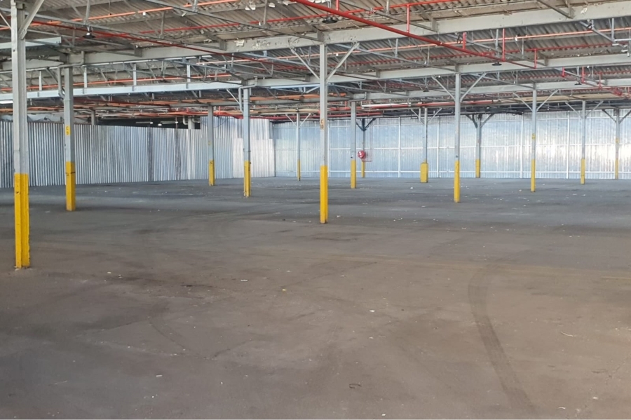 To Let commercial Property for Rent in Sidwell Eastern Cape